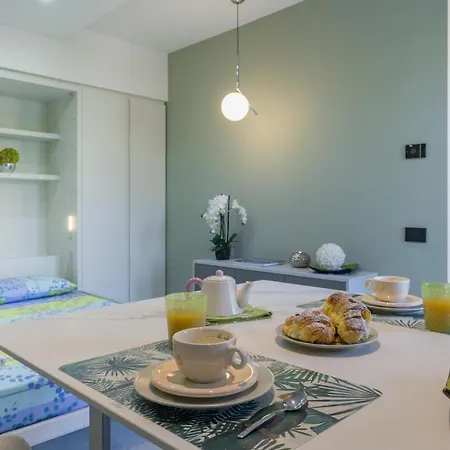 Charming Nest Appartement Sirmione