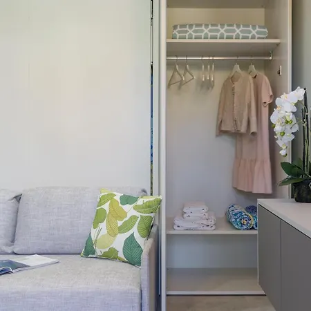 Charming Nest